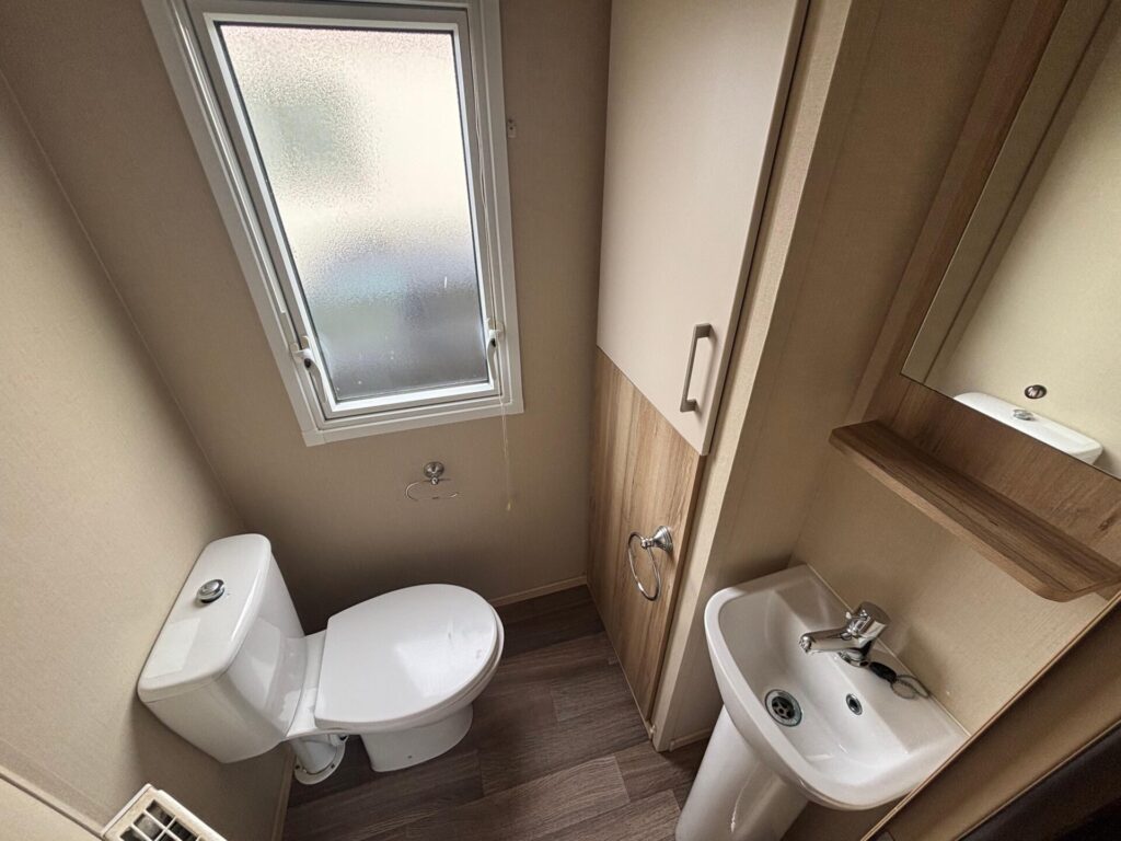 Seperate Toilet